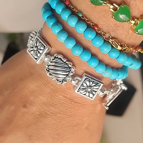 Silver Boho Design Link Bracelet Toggle Clasp - Picture 3 of 9